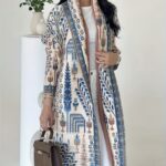 عبا پليسه طرح کاج زمینه روشن